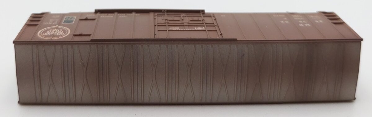 MicroTrains 51144170 Z Missouri Pacific Weathered 50' Rib Side Box Car #253668 LN/Box
