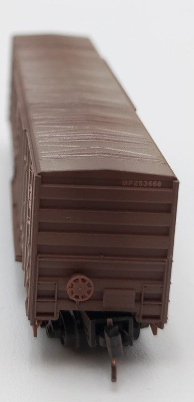 MicroTrains 51144170 Z Missouri Pacific Weathered 50' Rib Side Box Car #253668