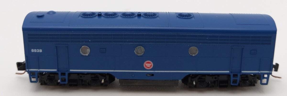 Micro-Trains 98002260 Z MP F7 Powered B-Unit Diesel Locomotive #883B LN/Box