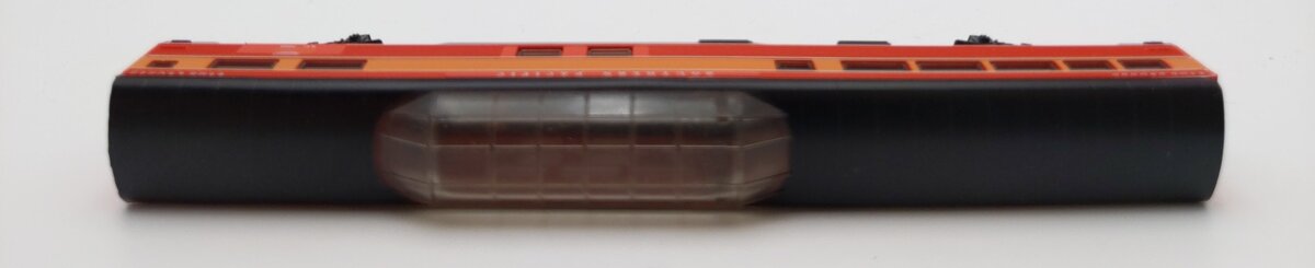 Marklin 8787 Z Southern Pacific Daylight Vista Dome Car #3800 LN