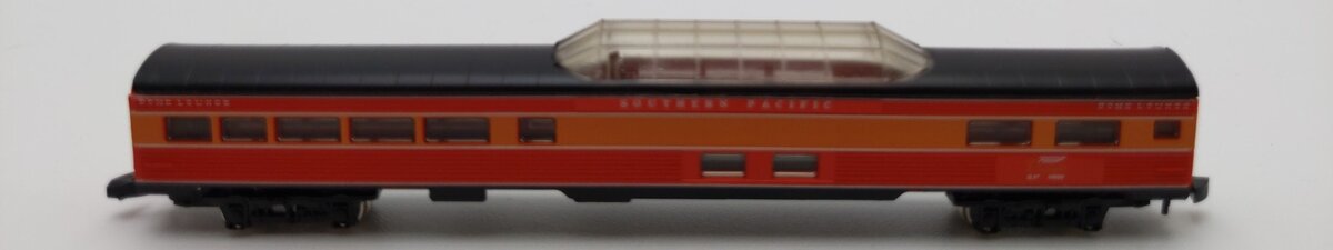 Marklin 8787 Z Southern Pacific Daylight Vista Dome Car #3800 LN