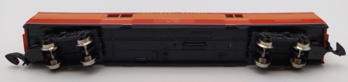 Marklin 8788 Z Scale Southern Pacific Daylight Baggage Car LN/Box
