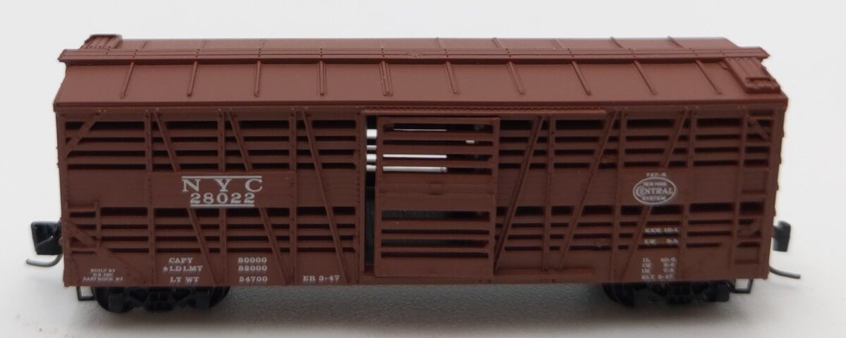Micro-Trains 13806-2 Z Scale New York Central Stock Car #28022 LN/Box