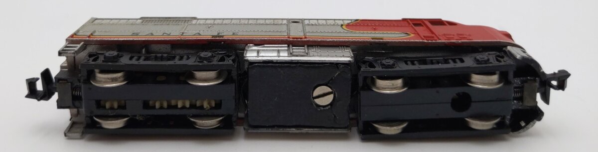 Life Like 7785 N Santa Fe Powered FA-1 Diesel Locomotive #200 VG/Box