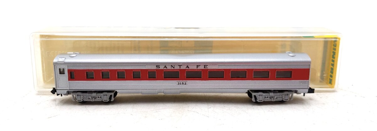 Trix 51303200 Santa Fe 75' Streamline Coach Passenger Car #3152 LN/Box