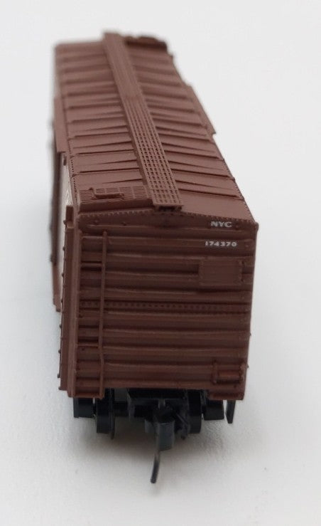 Micro-Trains 14117-2 Z Scale New York Central Boxcar #174370 LN/Box