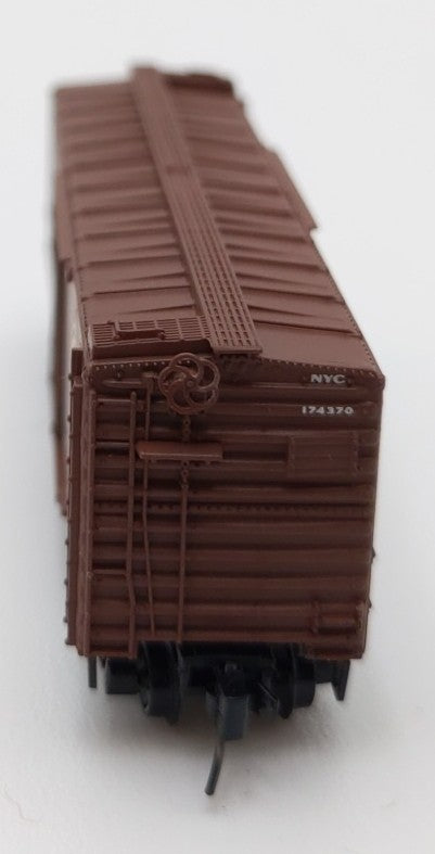 Micro-Trains 14117-2 Z Scale New York Central Boxcar #174370 LN/Box