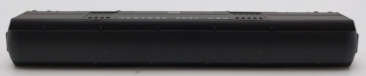 Micro-Trains 14700130 N Scale New York Central 70' Heavyweight Baggage Car #8601 LN/Box