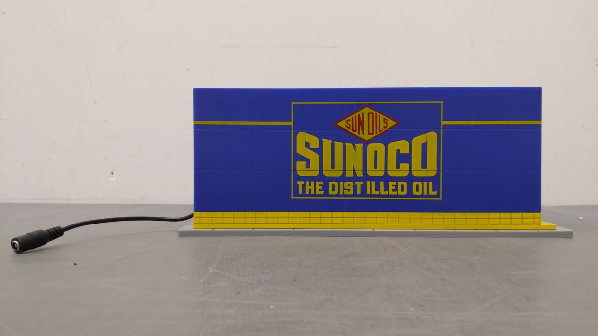 Menards 275-9288 O Scale Sunoco Gas Station w/ 2 Ford Trucks EX/Box