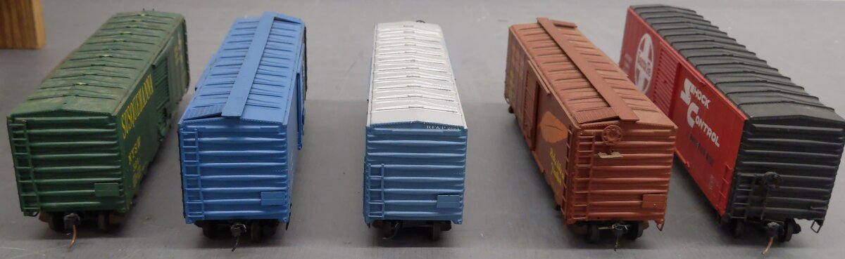 Assorted S Gauge Box & Refrigerator Cars [5] #11801 #19505 #2615 #76054 #521 EX