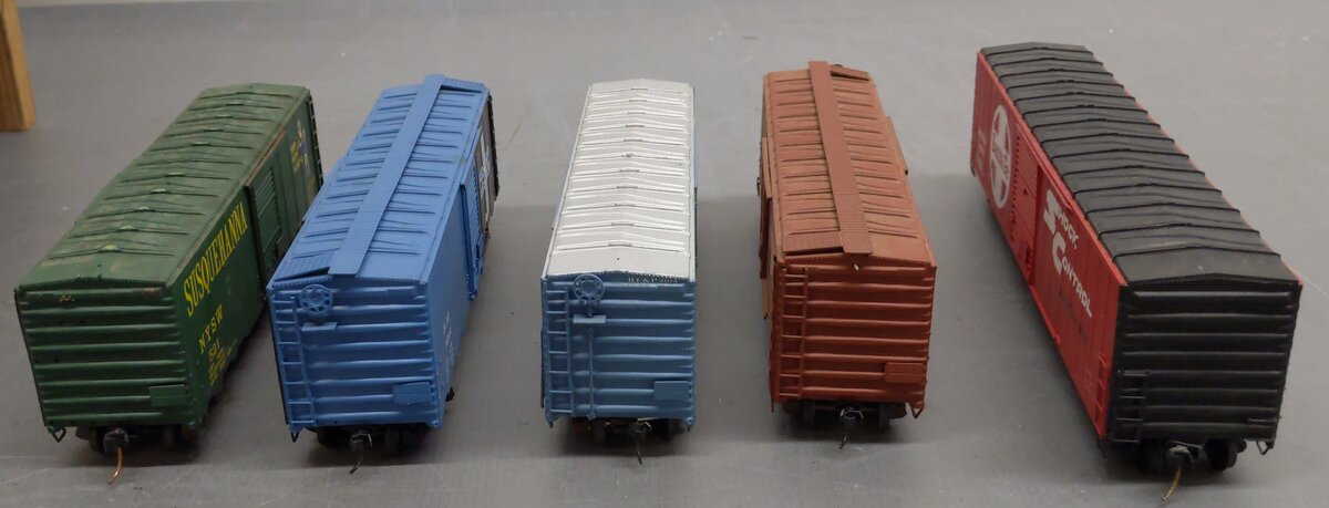 Assorted S Gauge Box & Refrigerator Cars [5] #11801 #19505 #2615 #76054 #521 EX