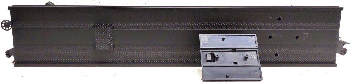 MTH 20-95215 O Missouri Kansas & Texas Railway Flat Car Black with 40’ Trailer  EX/Box