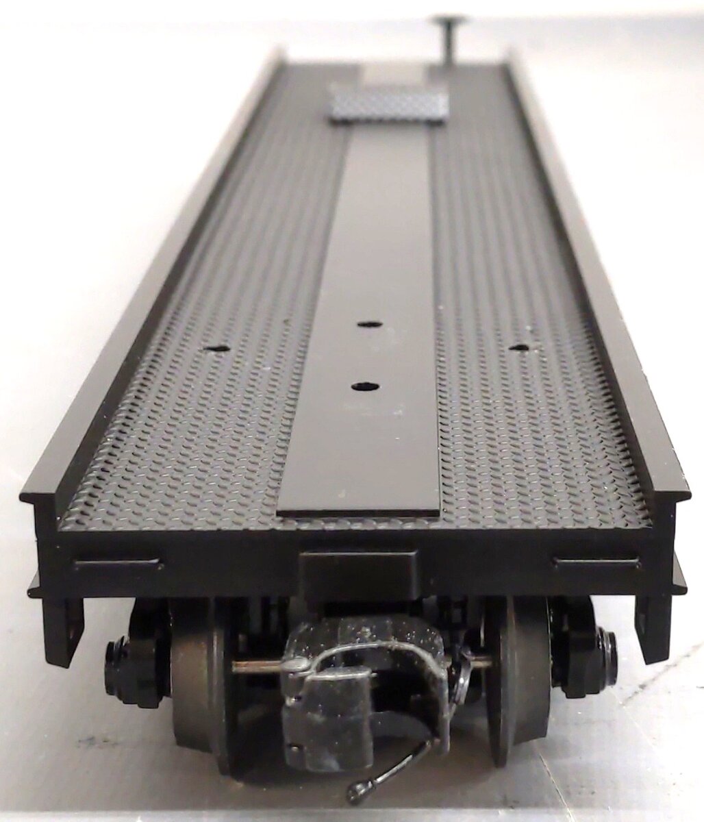 MTH 20-95215 O Missouri Kansas & Texas Railway Flat Car Black with 40’ Trailer  EX/Box