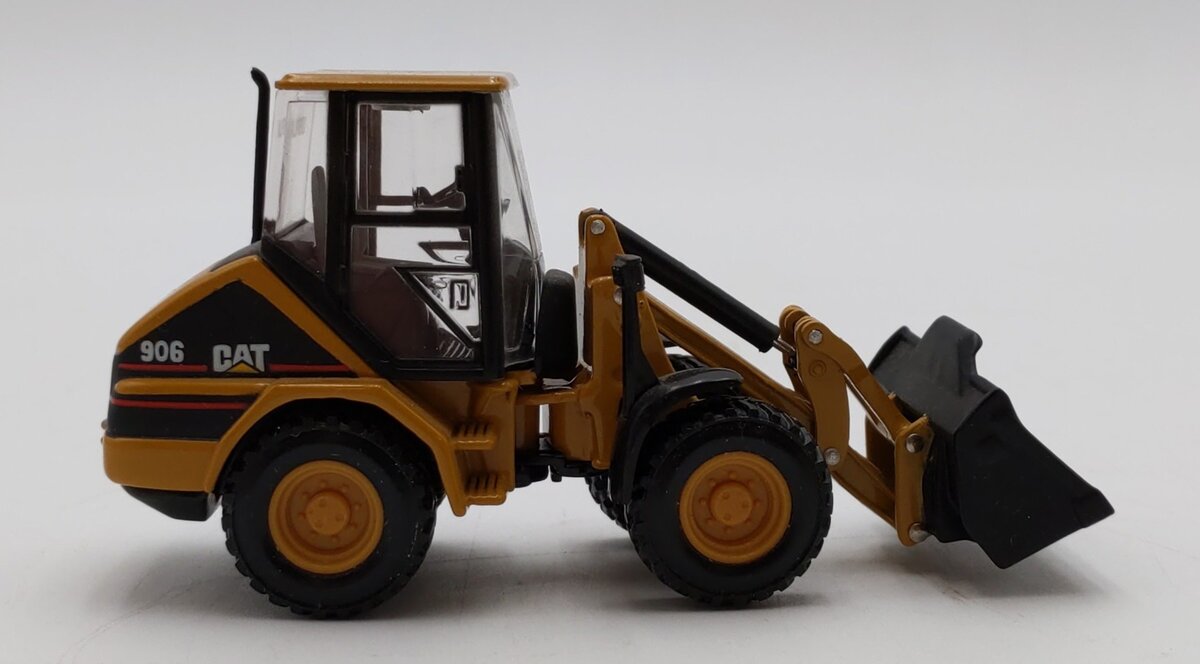 Norscot 55125 1:50 Scale Diecast Caterpillar 906 Compact Wheel Loader LN/Box