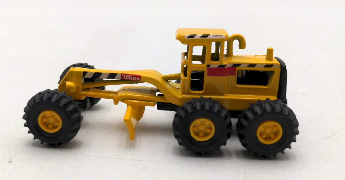 Maisto 1230 1:64 Scale Tonka 1998 Yellow Mighty Road Grader VG