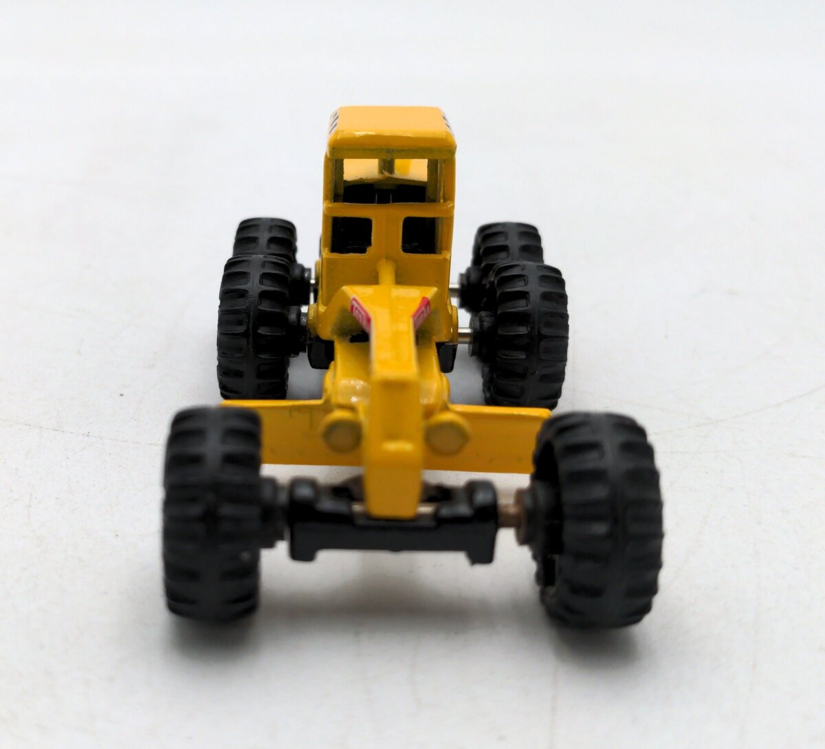 Maisto 1230 1:64 Scale Tonka 1998 Yellow Mighty Road Grader VG