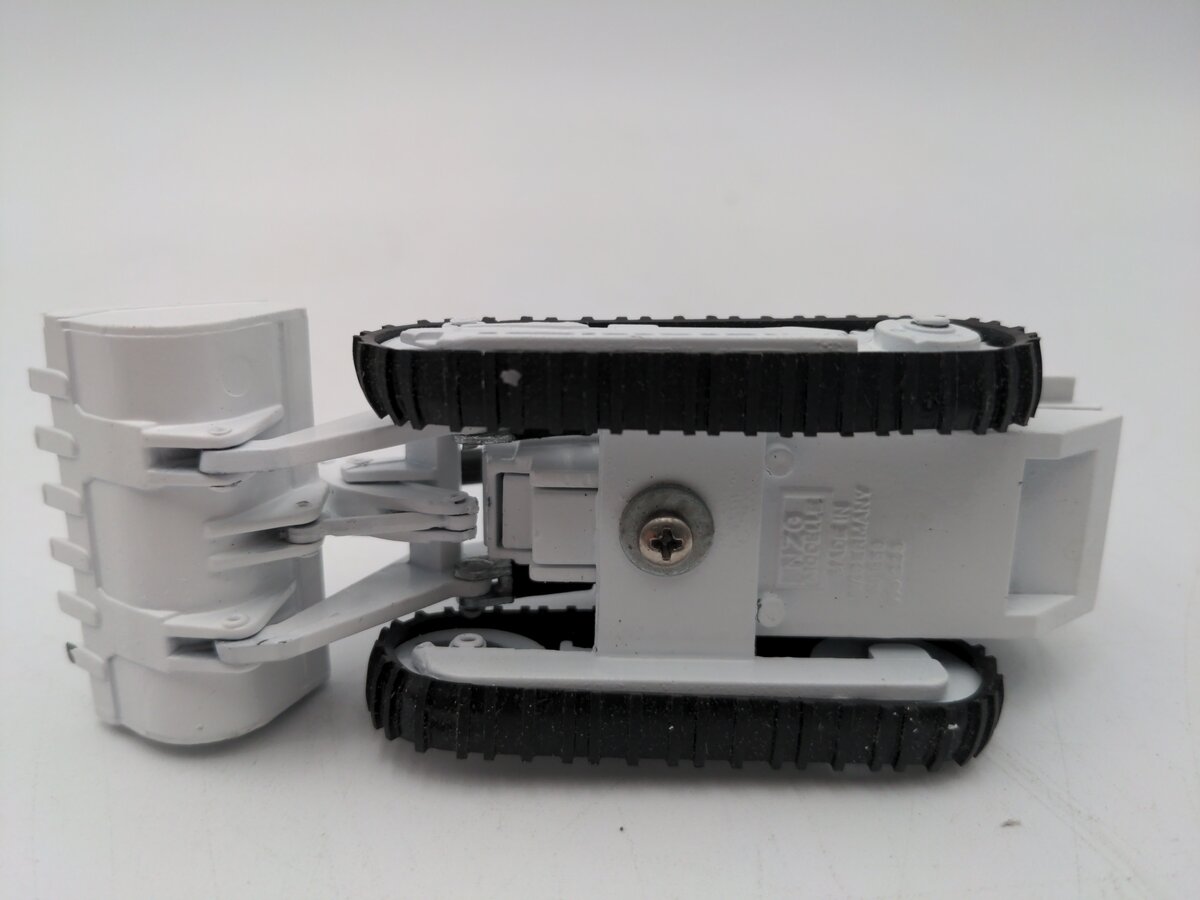 NZG 223 1:50 Caterpillar 953 Track-Type Loader/Box