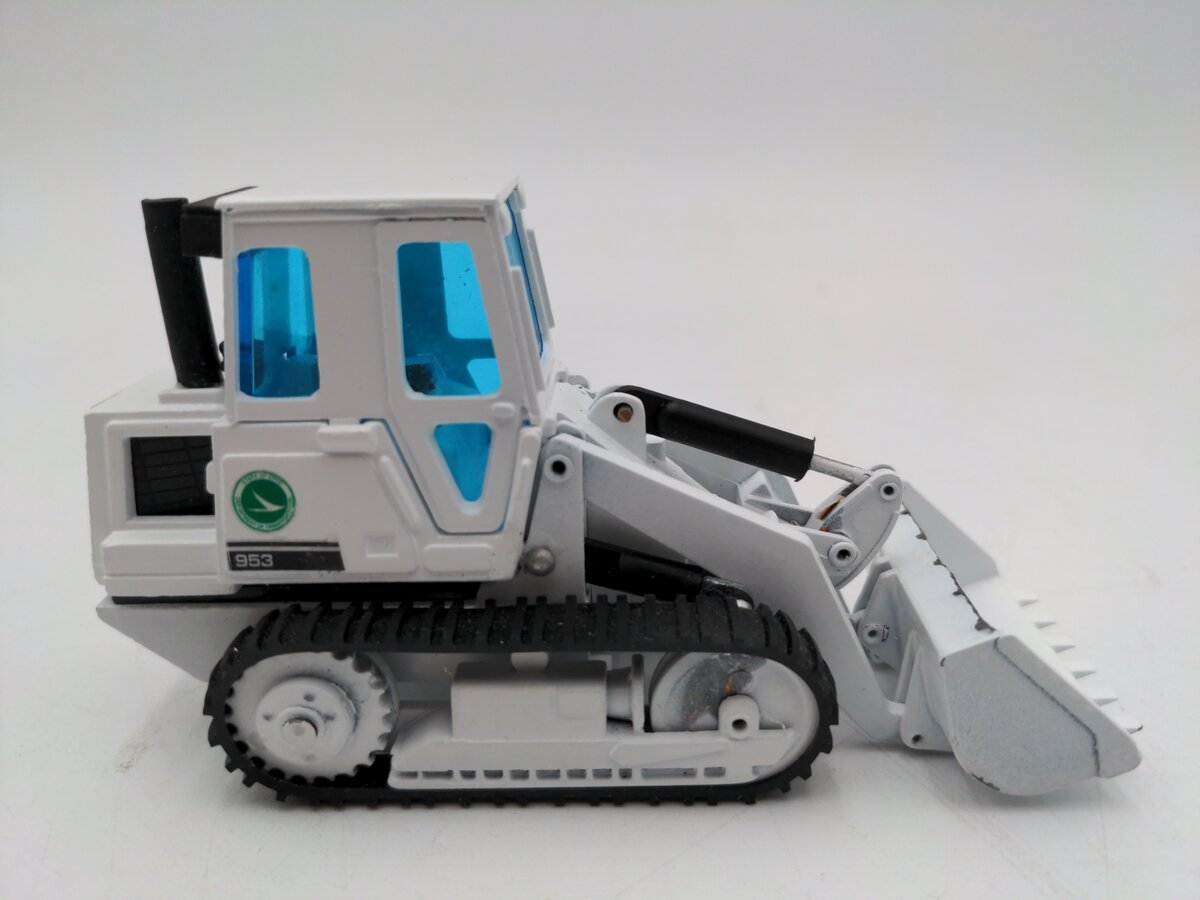 NZG 223 1:50 Caterpillar 953 Track-Type Loader/Box