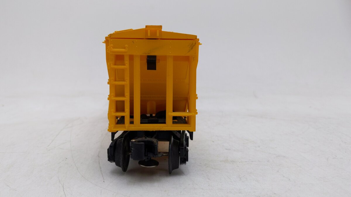 Lionel 6-6107 O Gauge Shell 4-Bay Covered Hopper EX