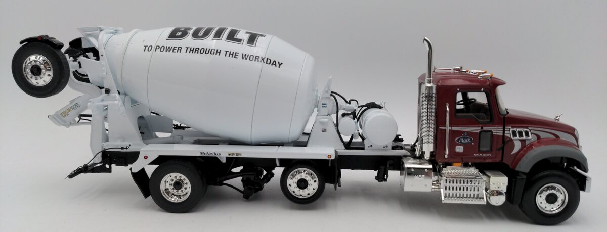 First Gear 10-3931 1:34 Mack Granite MP with McNeilus Bridgemaster Mixer LN/Box