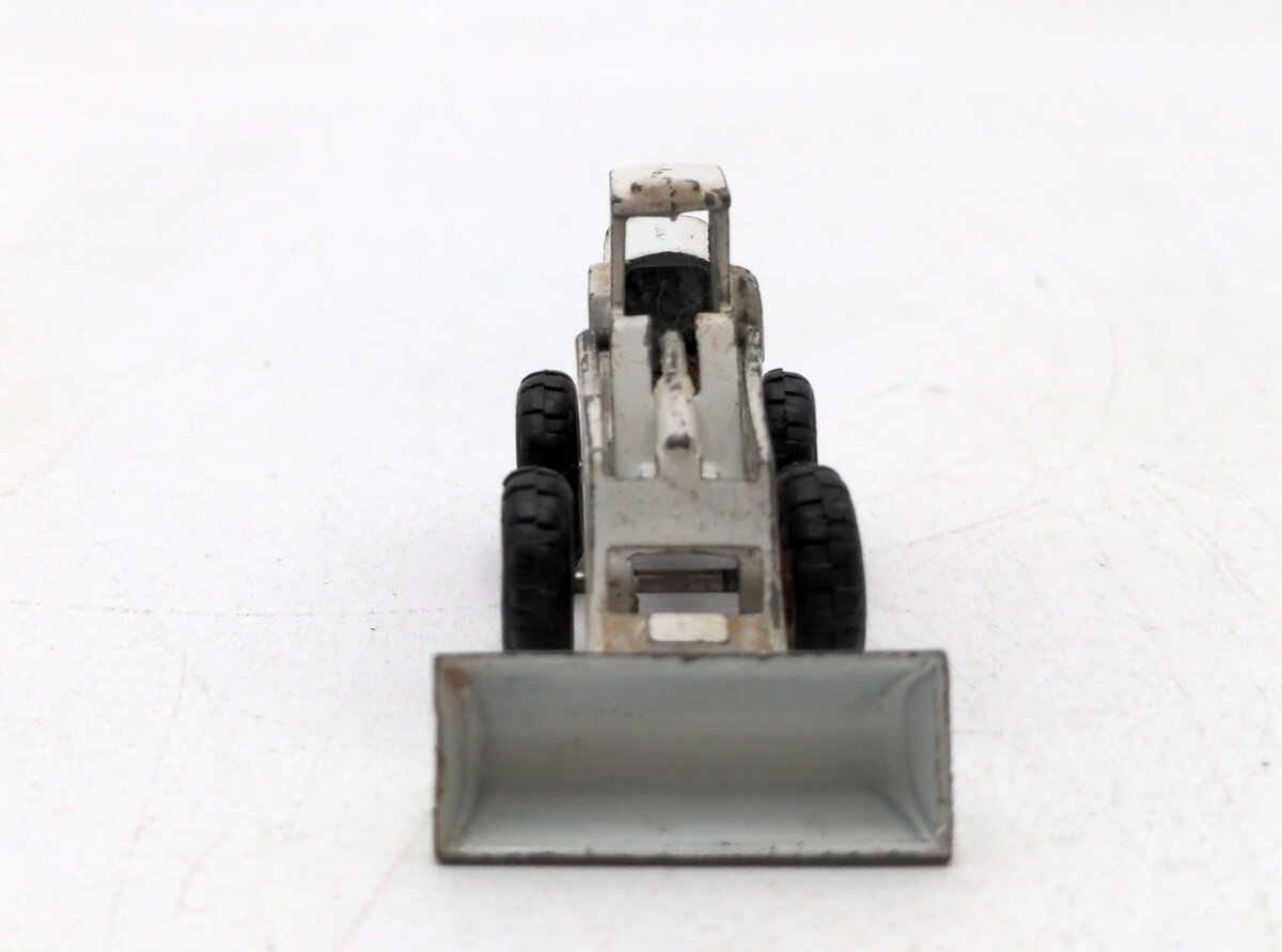 Dinky 8105 1:87 Scale Payloader White VG