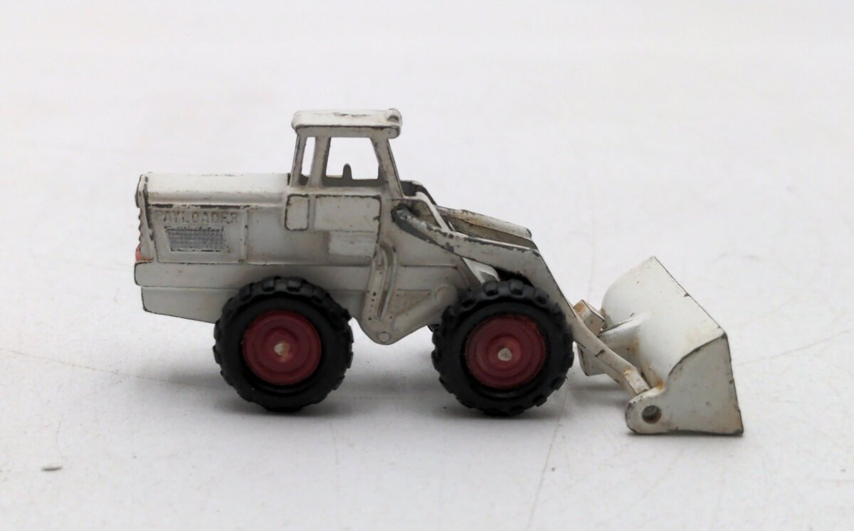 Dinky 8105 1:87 Scale Payloader White VG
