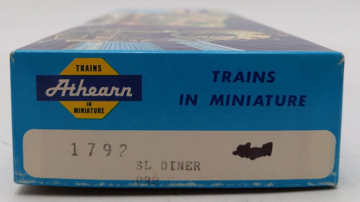 Athearn 1792 HO Pennsylvania Railroad Streamline Diner Car Kit #4949-Assembled LN/Box