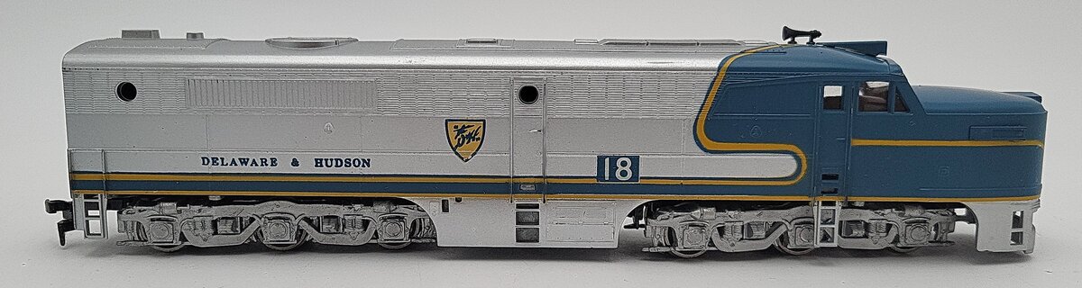 Athearn 3308 HO Scale Delaware & Hudson PA-1 Powered Diesel Locomotive #18 EX/Box