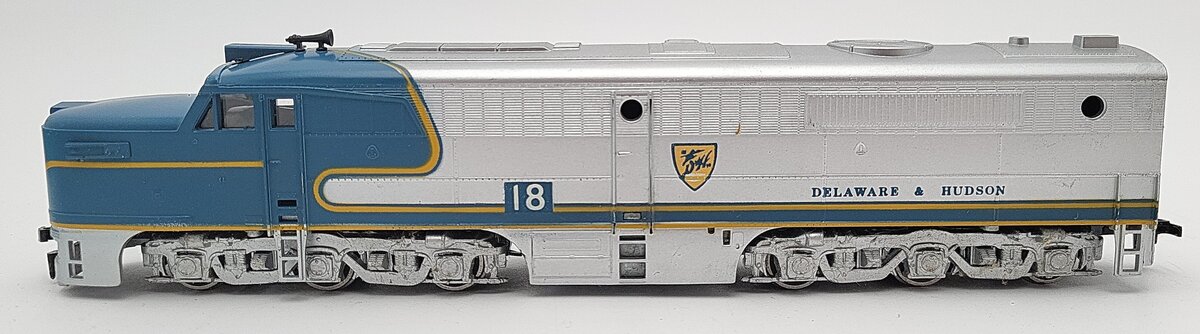 Athearn 3308 HO Scale Delaware & Hudson PA-1 Powered Diesel Locomotive #18 EX/Box