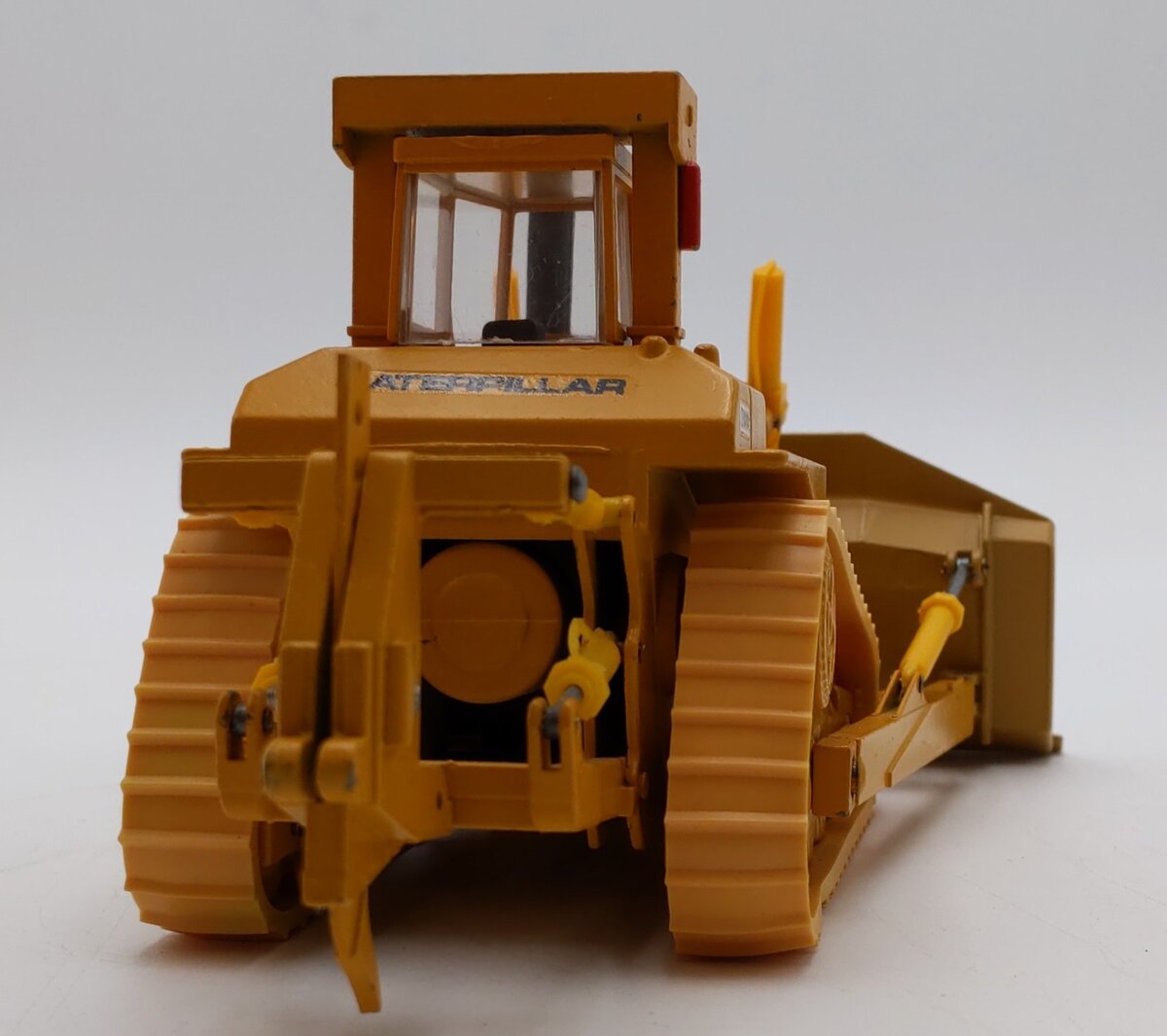 Conrad 1:50 Scale Caterpillar D10 Track-Type Tractor Model #285 LN/Box