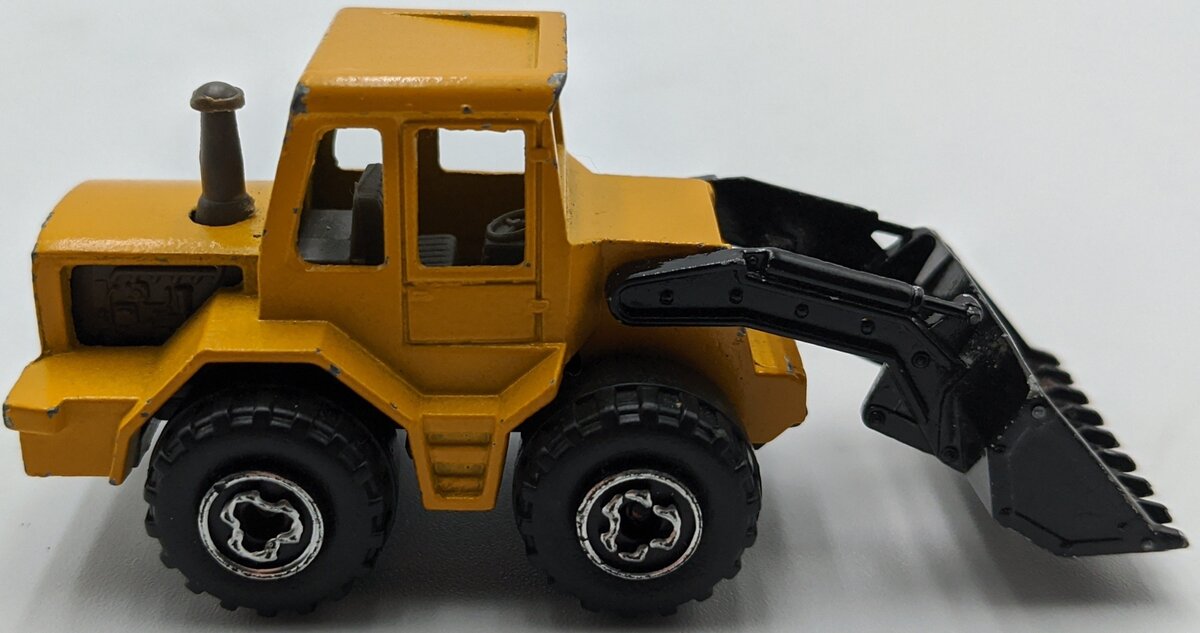 Majorette 263 1:87 Tracto-Pelle Rubber Tire Loader Yellow