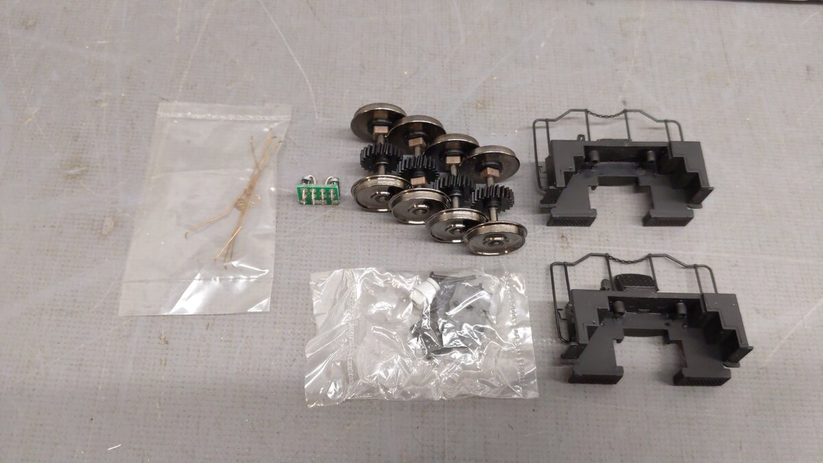 S-Helper 01230 S Scale Chicago Burlington & Quincy Diesel Locomotive #9139 EX/Box