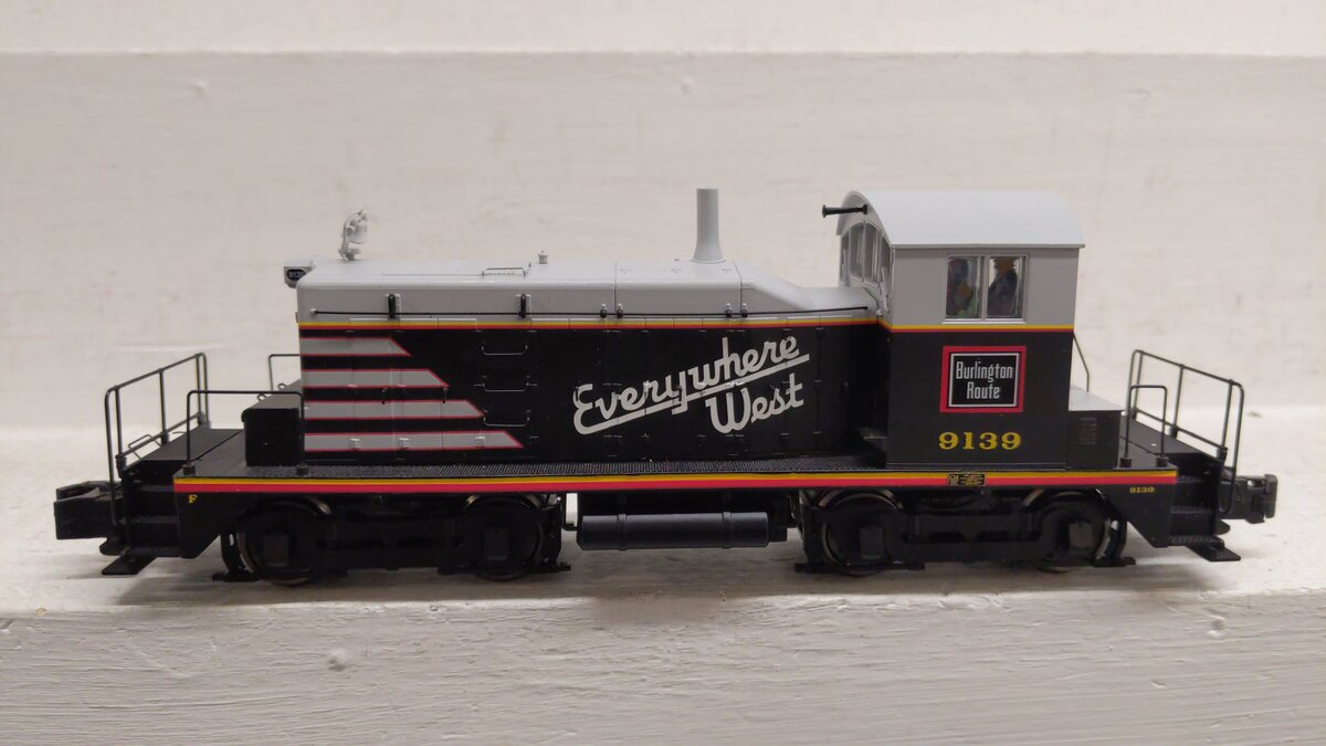 S-Helper 01230 S Scale Chicago Burlington & Quincy Diesel Locomotive #9139 EX/Box