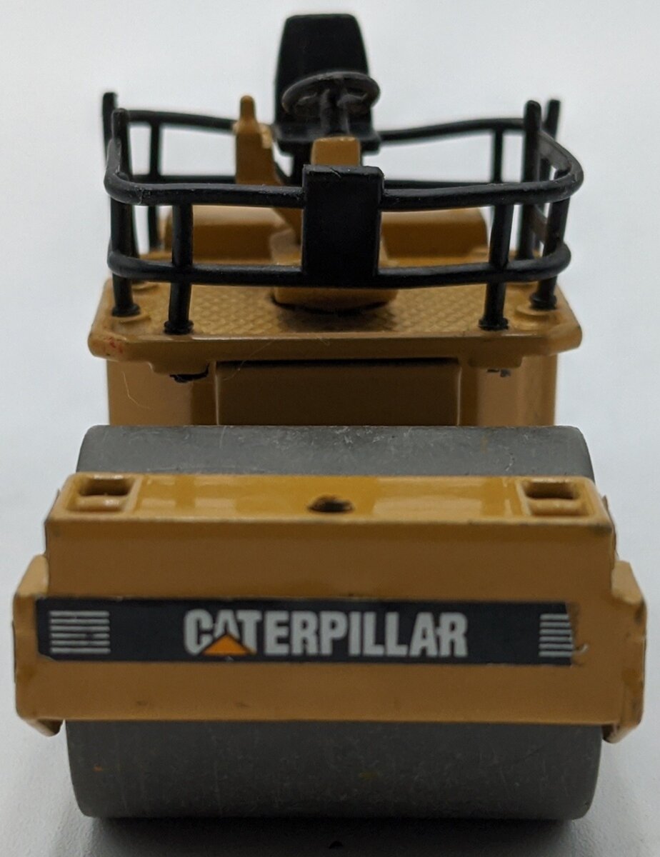 Joal 248C 1:50 Caterpillar CB534 Roller