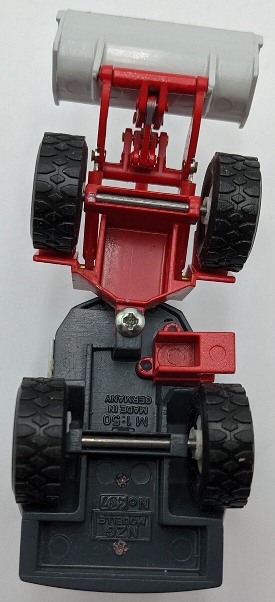 NZG 437 1:64 Die Cast O & K L8 Series Wheel Loader NIB