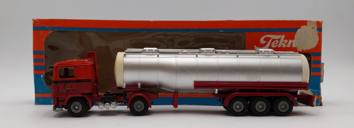 Tekno 1:50 Scale Volvo F10 Intercooler Die-Cast Tanker Truck LN/Box