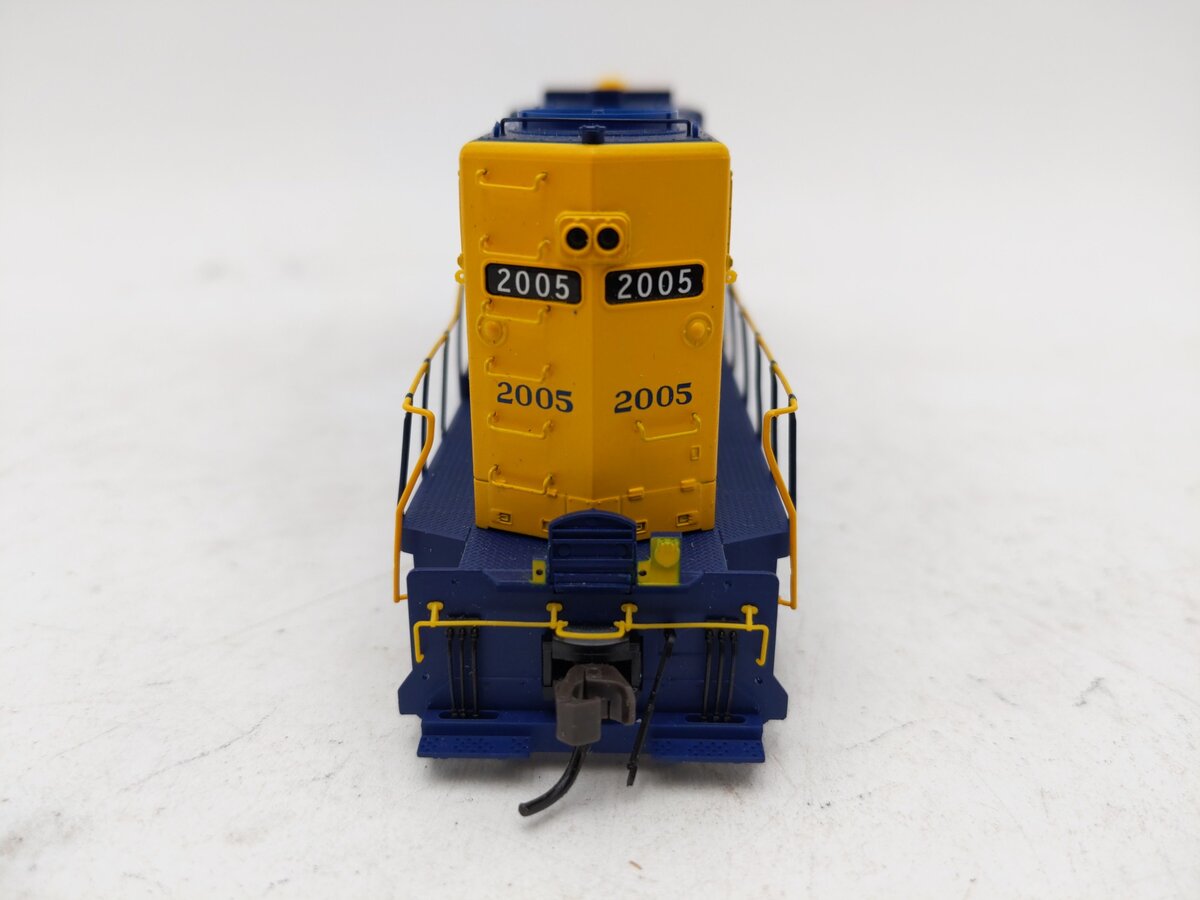 Atlas 8980 HO Scale Alaska GP-38 Diesel Locomotive #2005 EX/Box