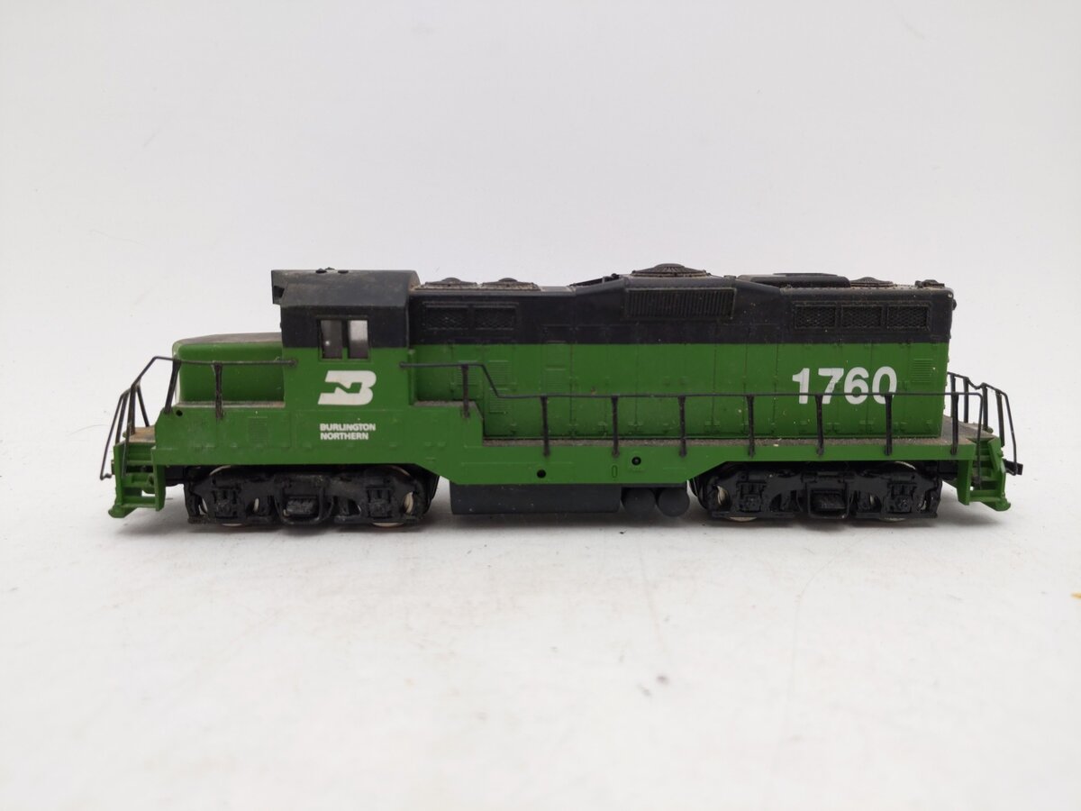 Walthers 1760 Burlington Northern Diesel Locomotive EX