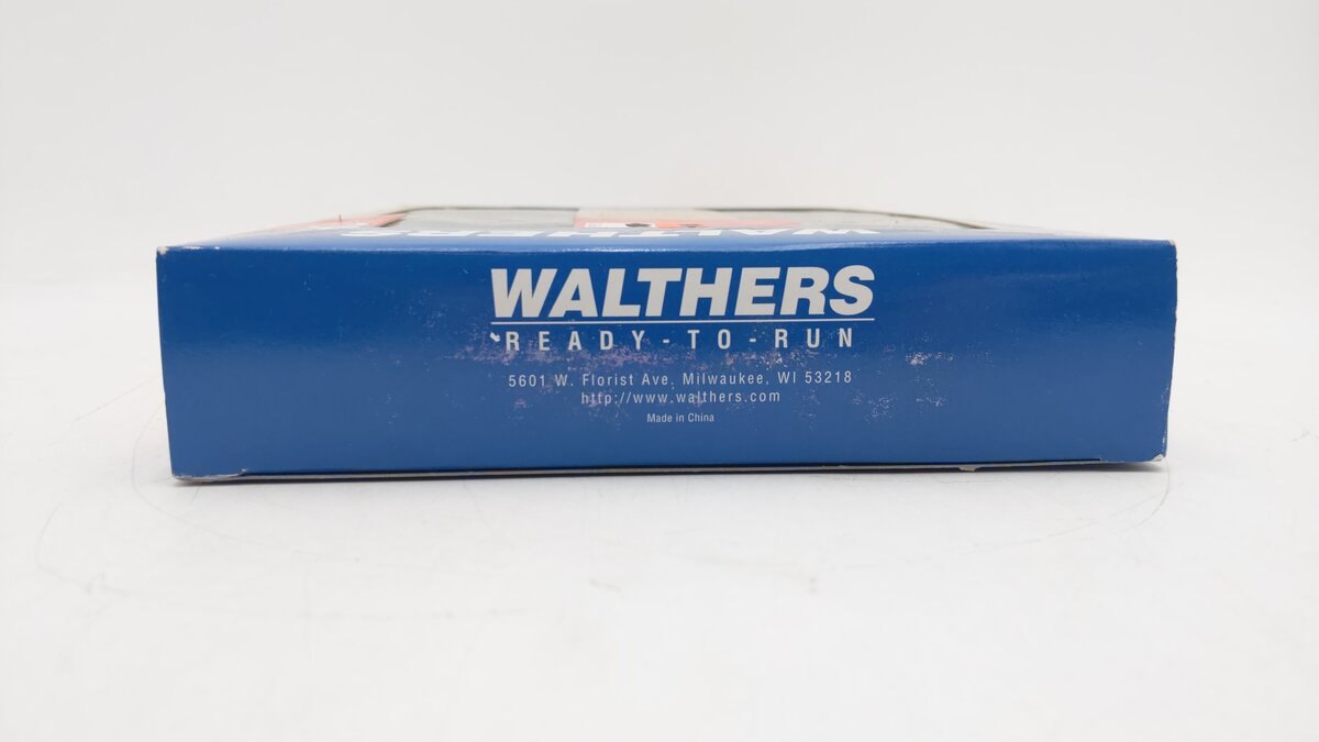 Walthers 932-27219 HO MCP-DMIX UTLX 16,000 Funnel Flow Tank Car (Set of 2) EX/Box