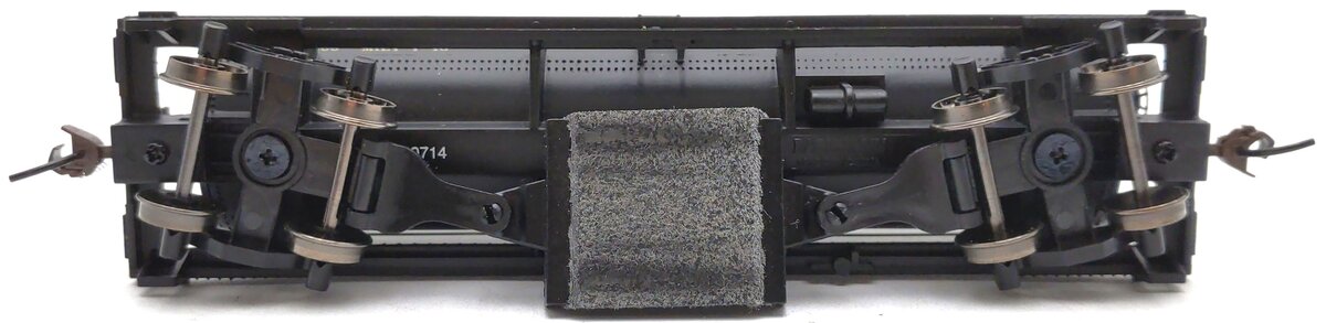 Bachmann 16302 HO Scale UTLX Track-Cleaning Single-Dome Tank Car EX/Box