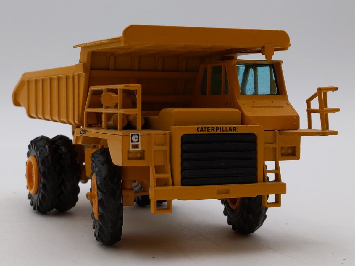 NZG 222 1:50 Scale Diecast Caterpillar 769C Dump Truck LN/Box