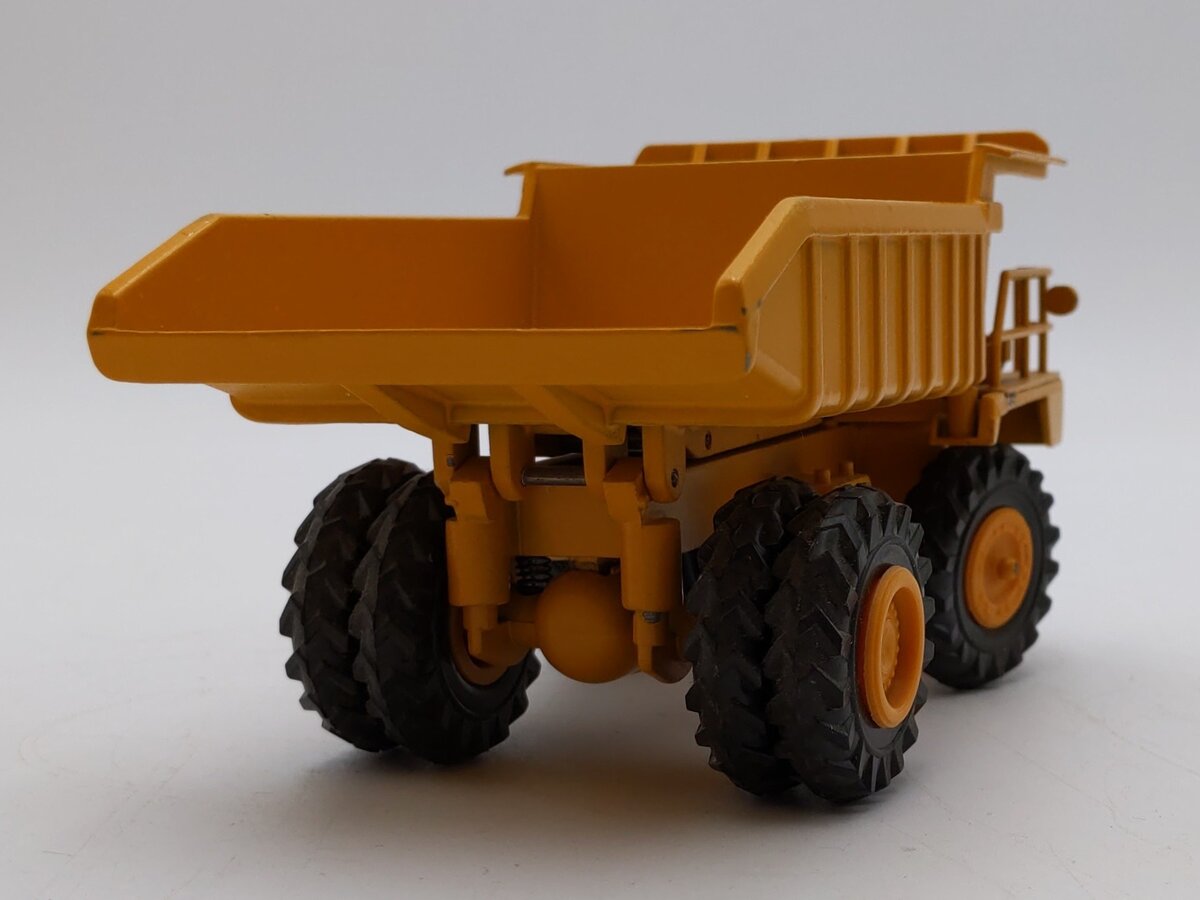 NZG 222 1:50 Scale Diecast Caterpillar 769C Dump Truck LN/Box