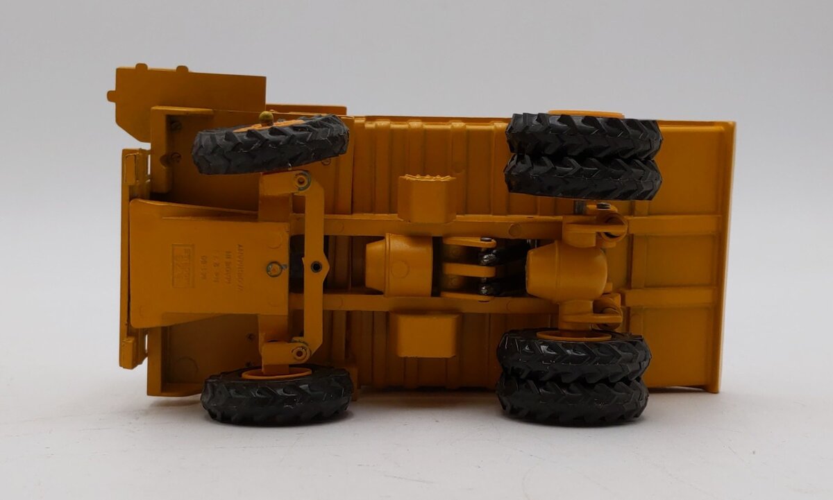 NZG 222 1:50 Scale Diecast Caterpillar 769C Dump Truck LN/Box