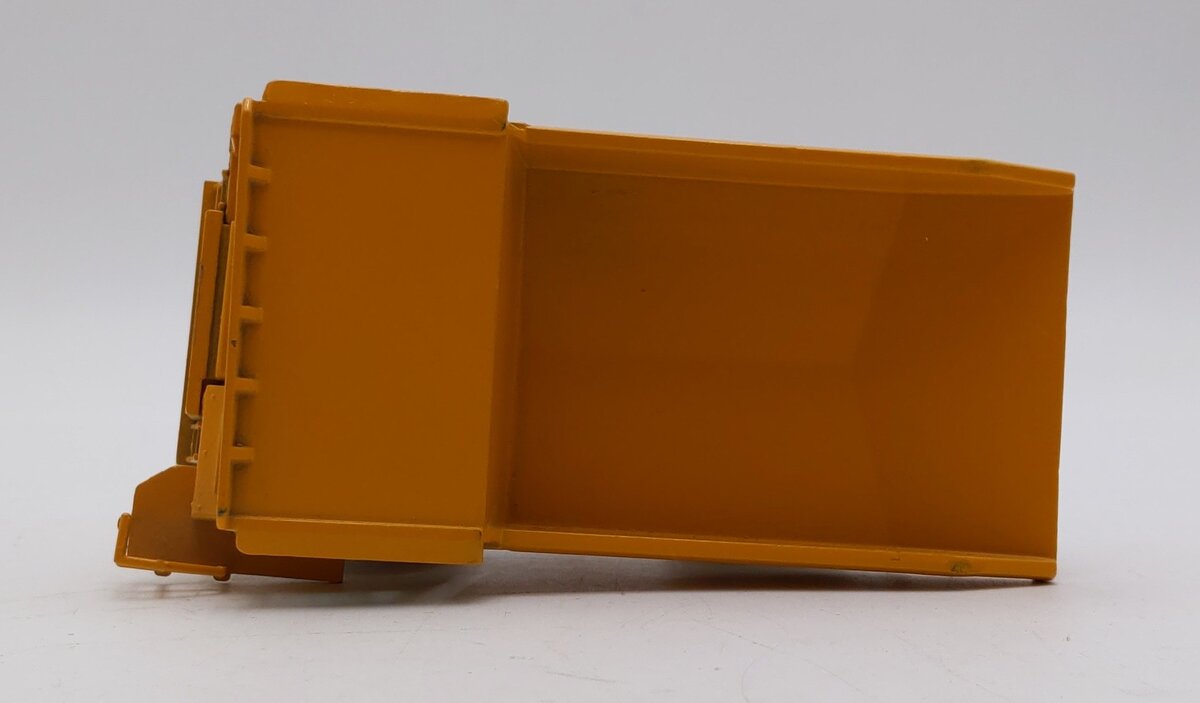 NZG 222 1:50 Scale Diecast Caterpillar 769C Dump Truck LN/Box