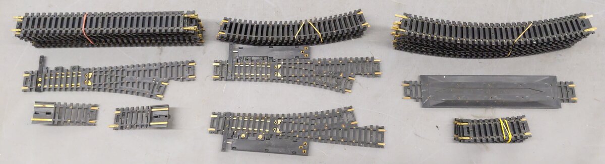 HO Scale Assorted Track Sections-Curve/Straight/Switches [44] EX