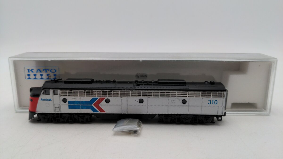 Kato 176-5341 N Scale Amtrak EMD E8A Diesel #310 - Phase I VG/Box