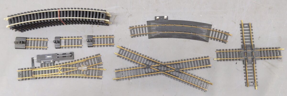 Atlas/Life-Like HO Assorted Track-Crossing/Rerailer/Terminal/Bumpers/Curve [18] EX