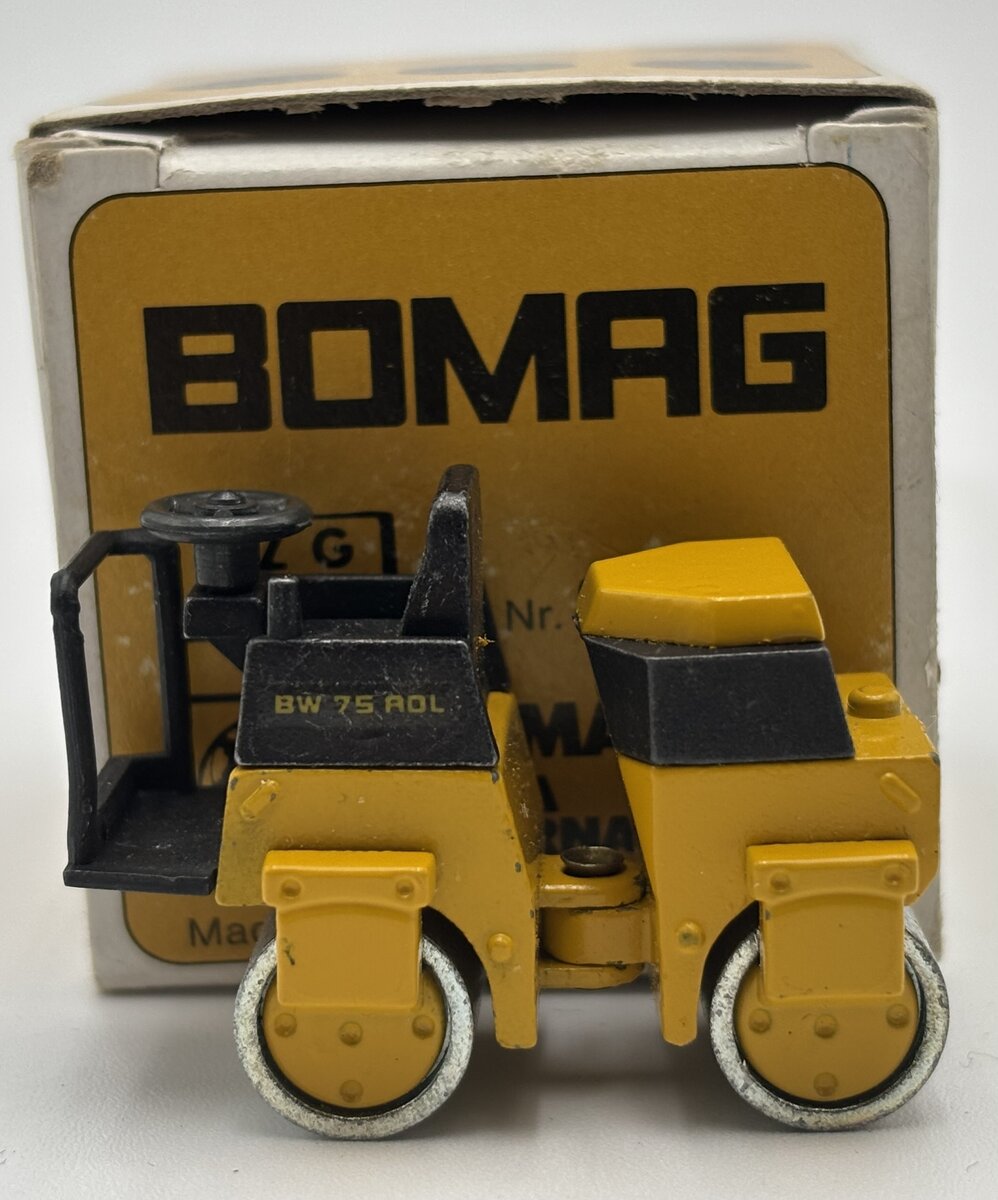 NZG 271 1:50 Bomag BW 75 Road Roller EX/Box