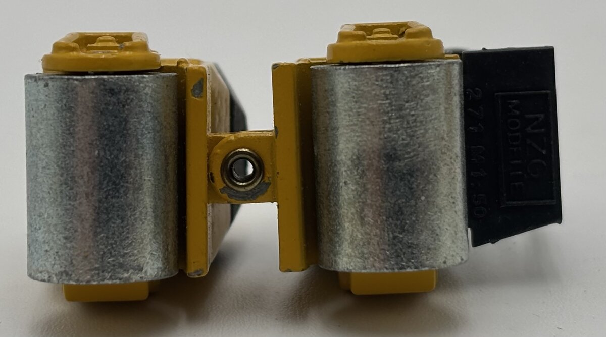 NZG 271 1:50 Bomag BW 75 Road Roller EX/Box