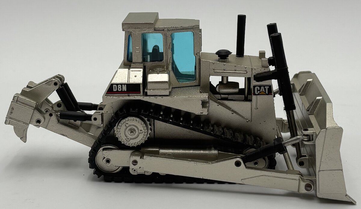 NZG 233 1:50 CAT D8N Track-Type Tractor - SILVER EX/Box